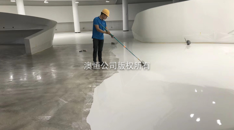 澳恒水泥基自流平材料廠(chǎng)家-彩色自流平水泥白色效果圖