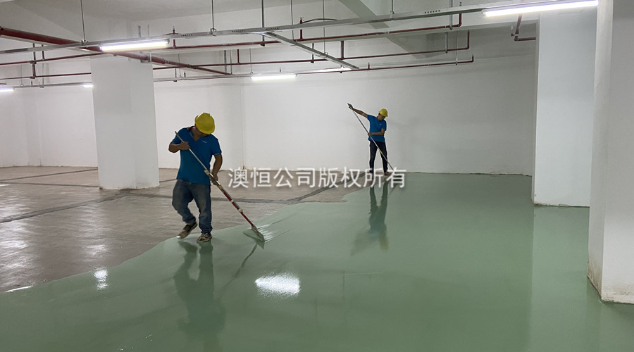地下停車場(chǎng)彩色面層自流平水泥施工現(xiàn)場(chǎng)2